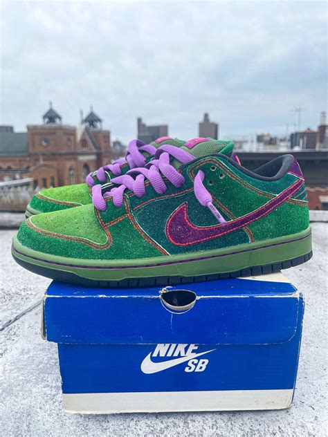 nike skunk 420 for sale